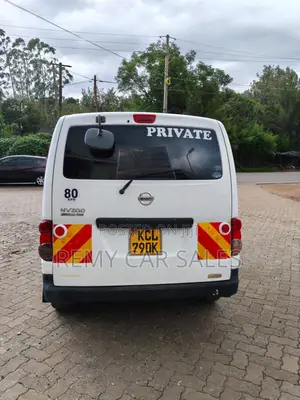 Nissan NV200 2010 White