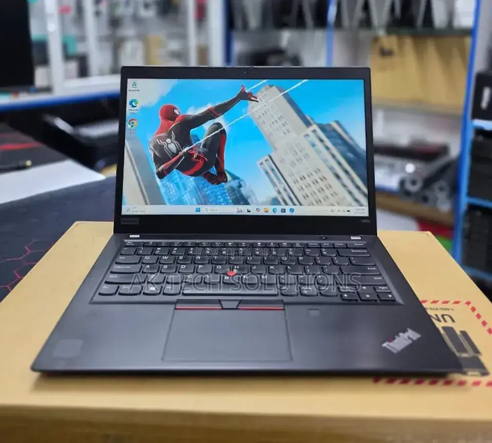 Laptop Lenovo ThinkPad T490s 8GB Intel Core i7 SSD 256GB