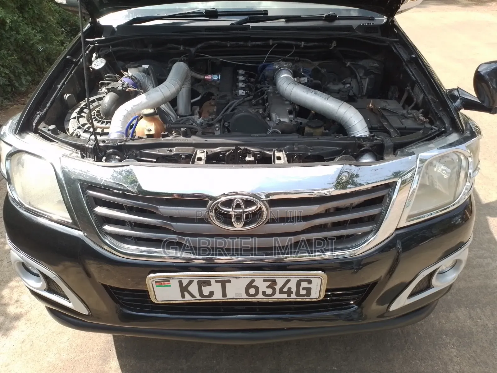 Toyota Hilux 2011 Black