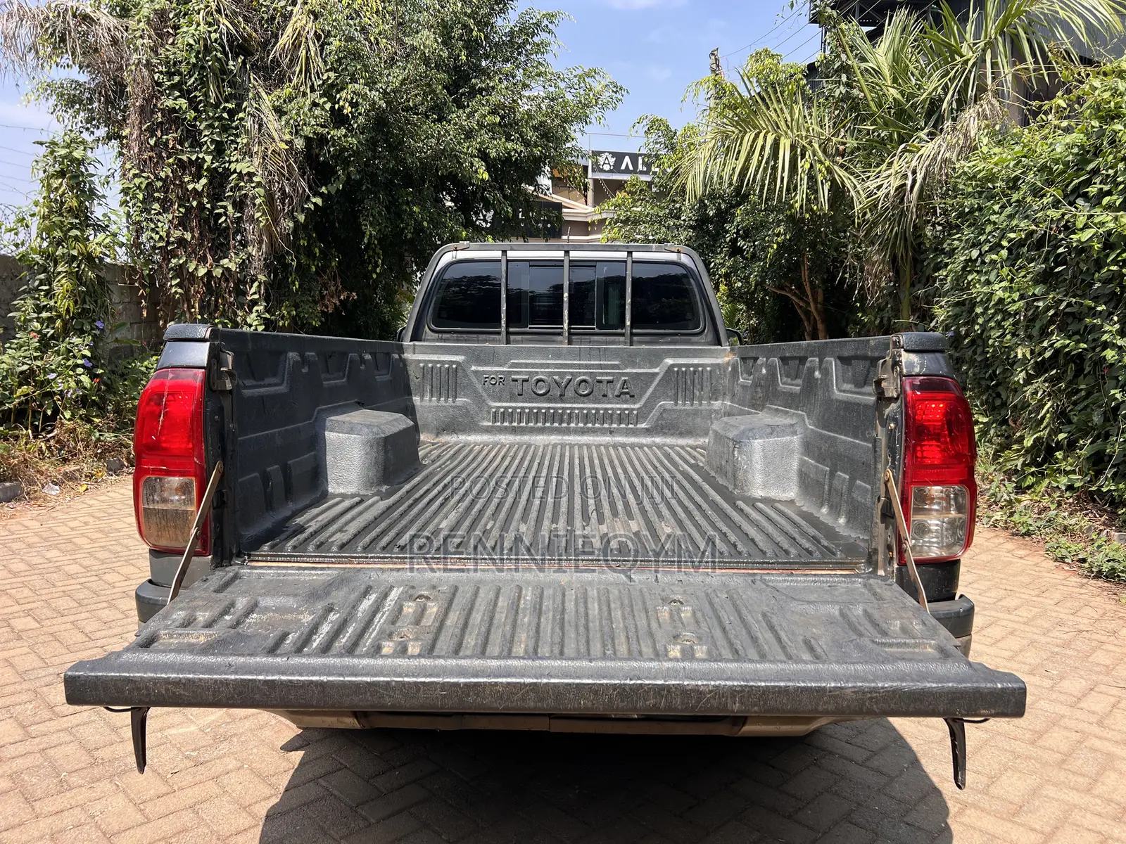 Toyota Hilux 2017 Gray