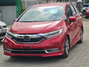 Honda Fit Shuttle 2019 Red