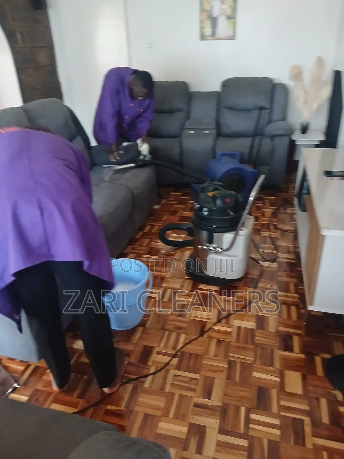 Bringing a Crystal-Clear Shine to Your Sofaset