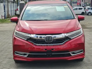 Honda Fit Shuttle 2019 Red