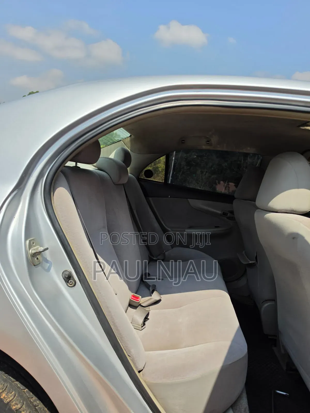 Toyota Axio 2010