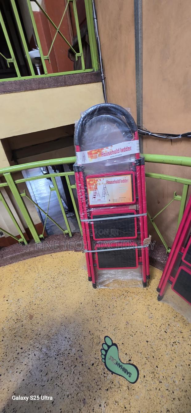 Step Ladder