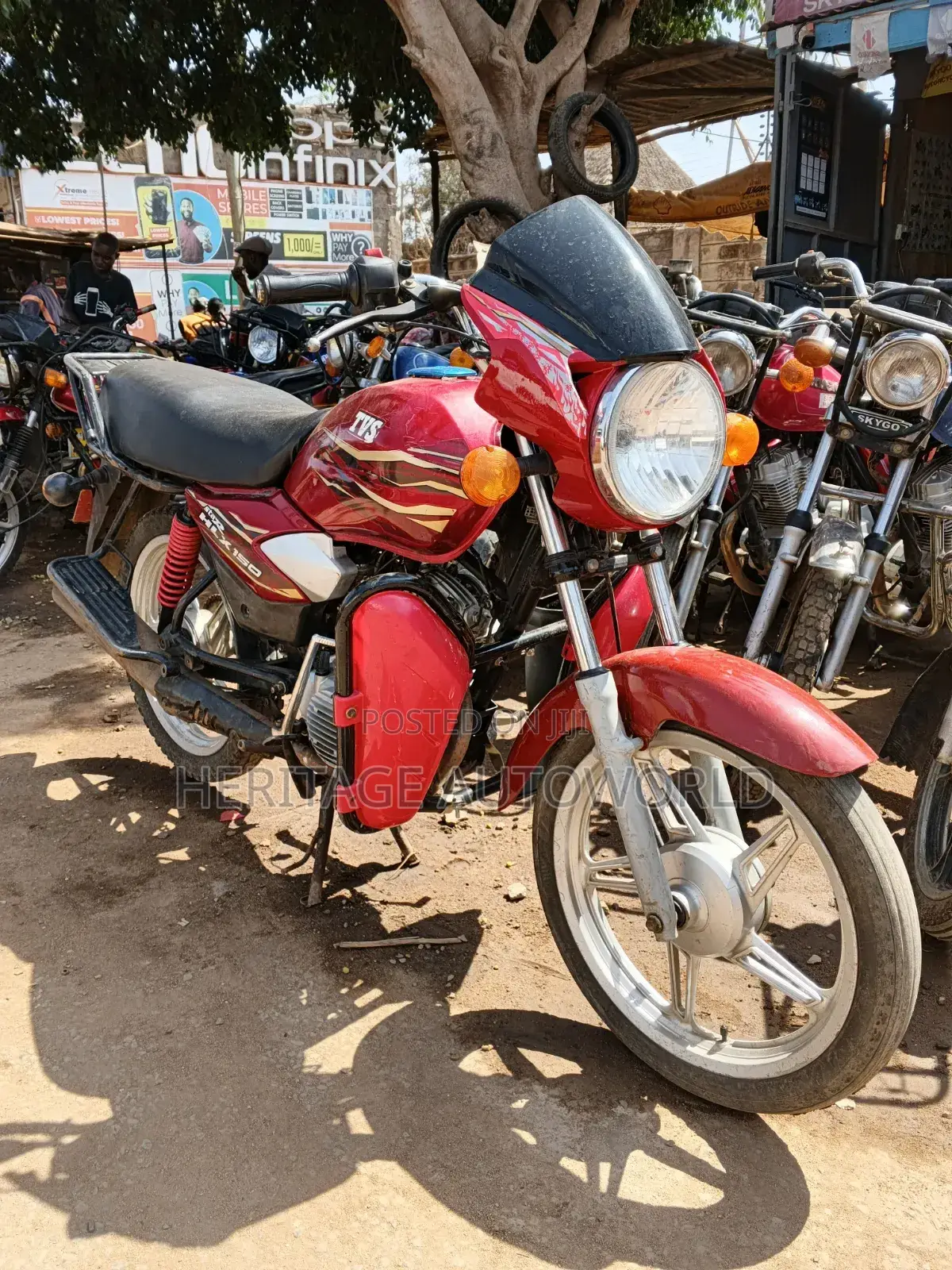 TVS HLX Plus ES 2021 Red