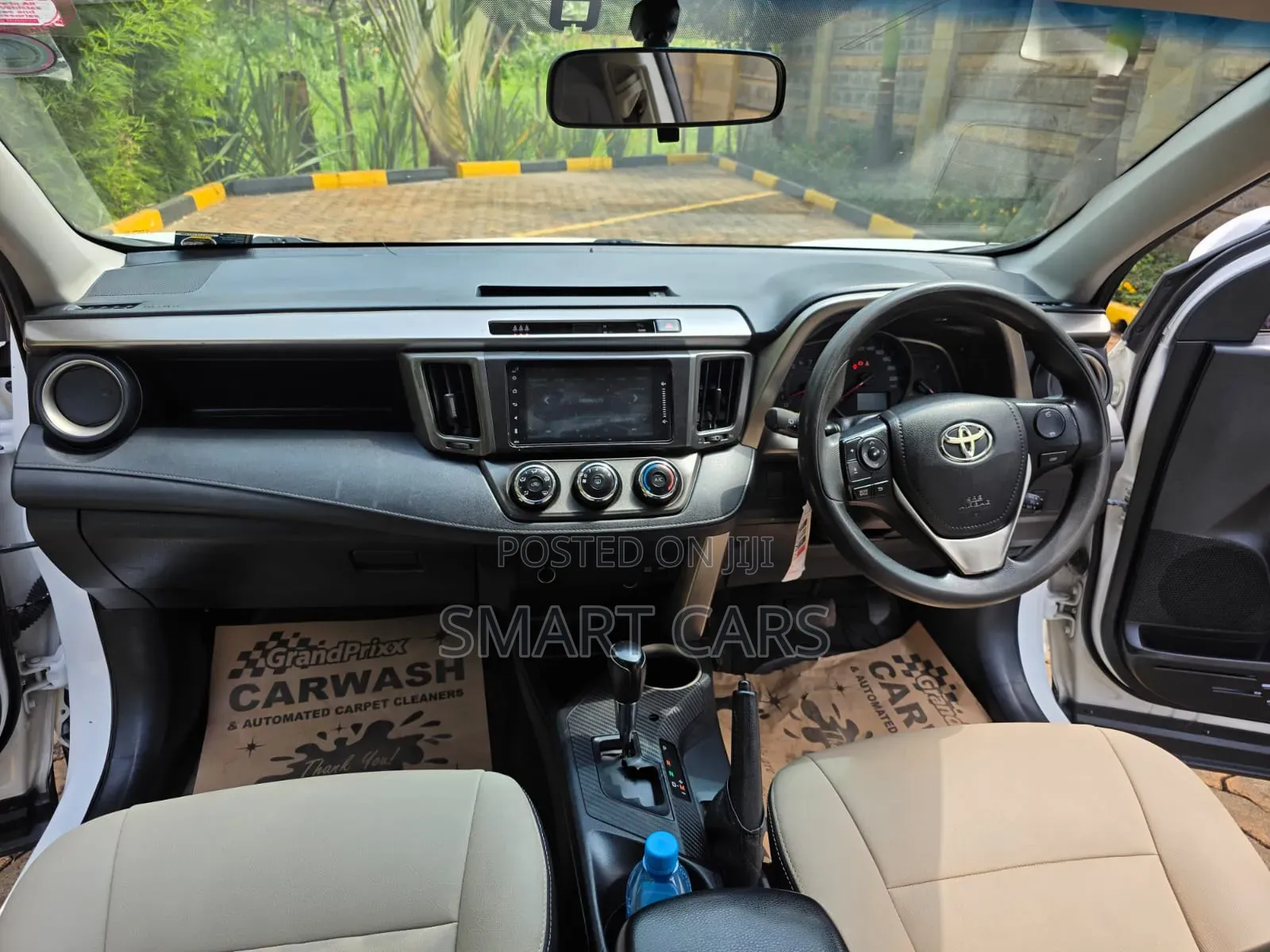 Toyota Noah 2014 White