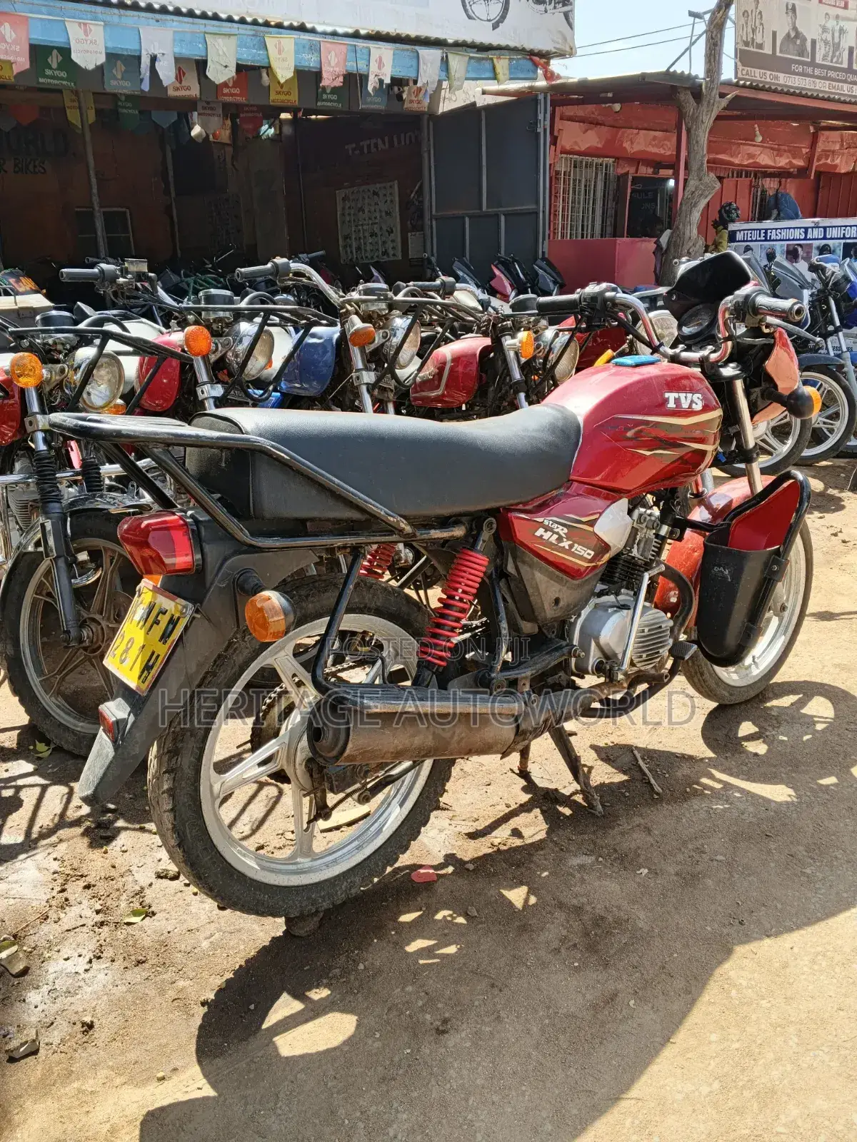 TVS HLX Plus ES 2021 Red