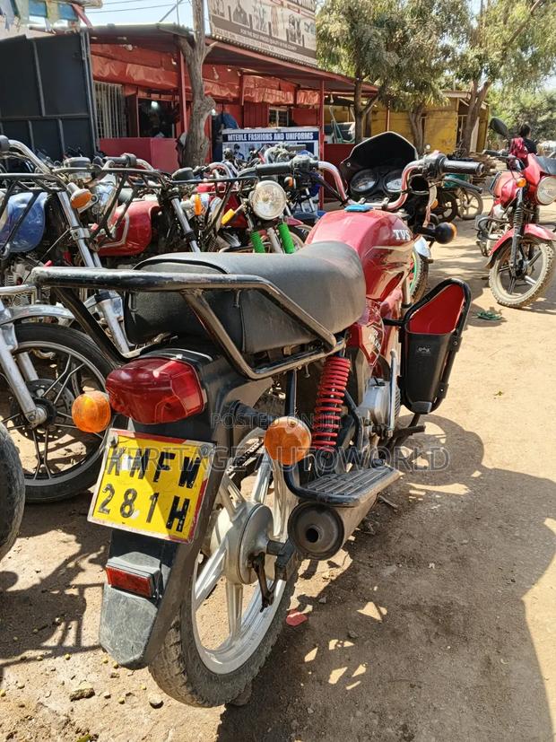 TVS HLX Plus ES 2021 Red - thumbnail 6