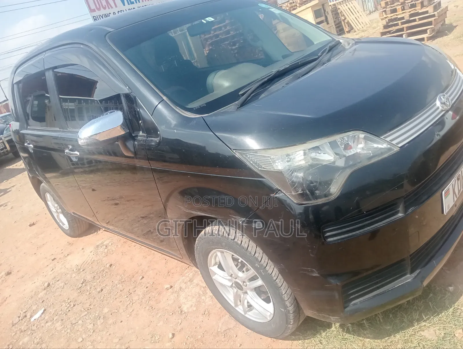 Toyota Spade 2015 Black