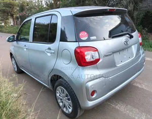 Toyota Passo 1.0 FWD 2020 Silver