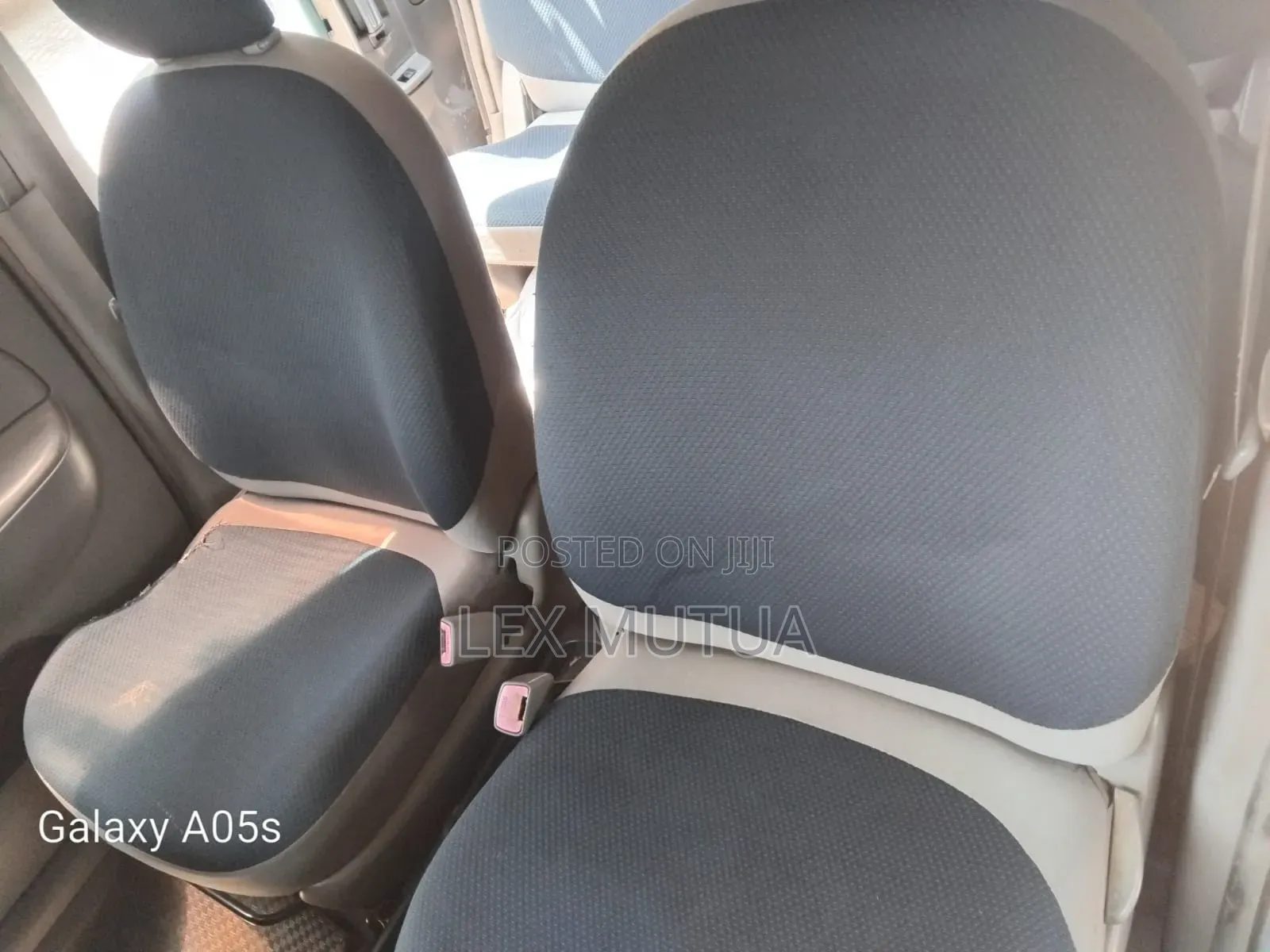Toyota Sienta 2010 Blue