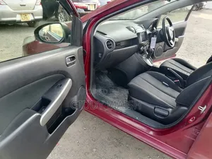 Mazda Demio 2011 Maroon