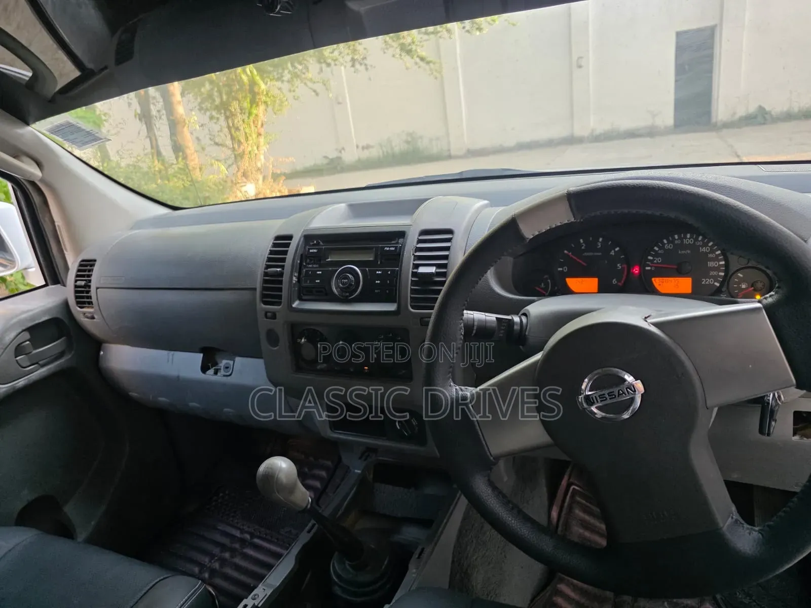 Nissan Navara 2011 White