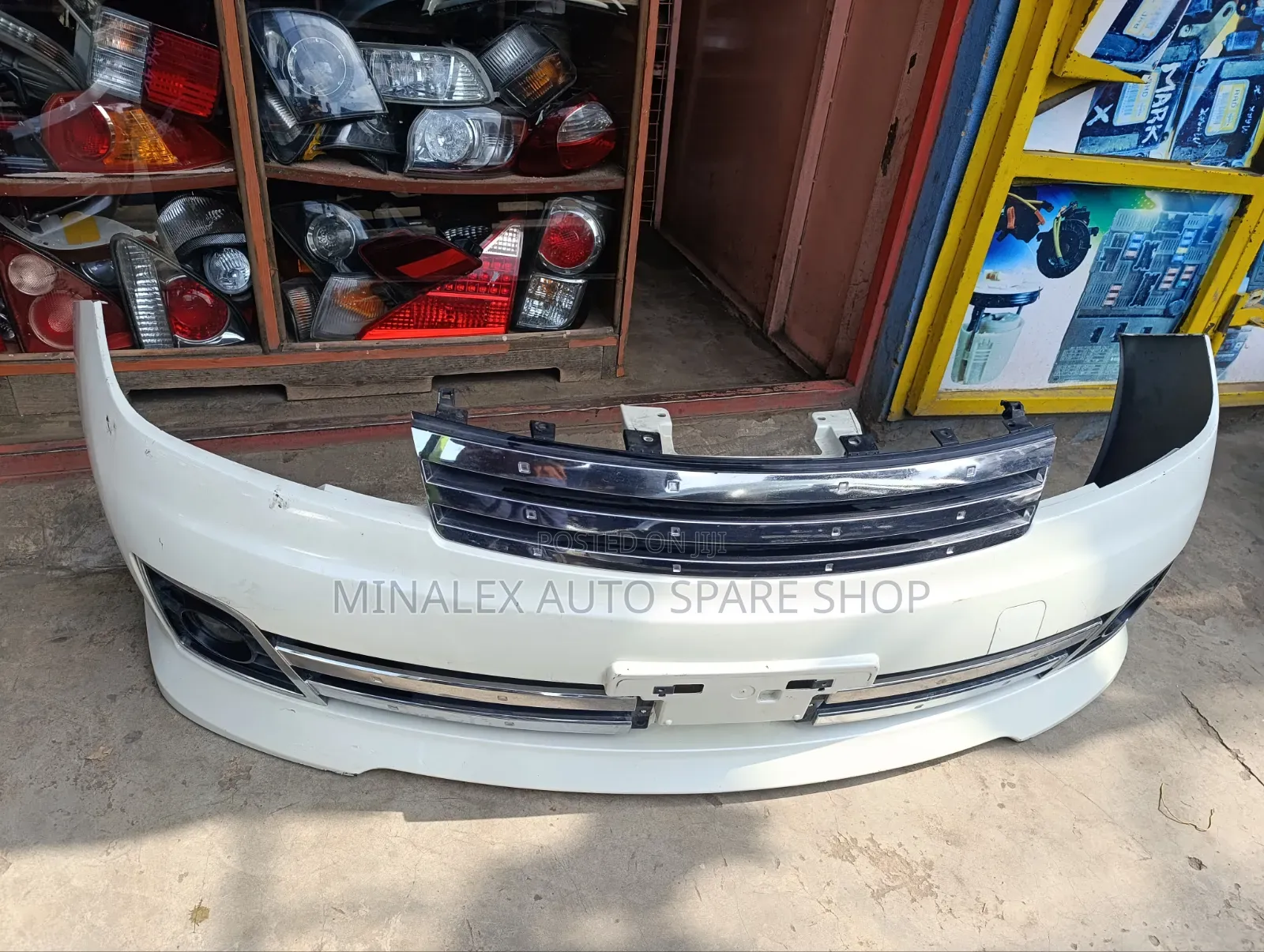 Front Bumper Wingload Y12 Complete With Grill Chrome and Foglights