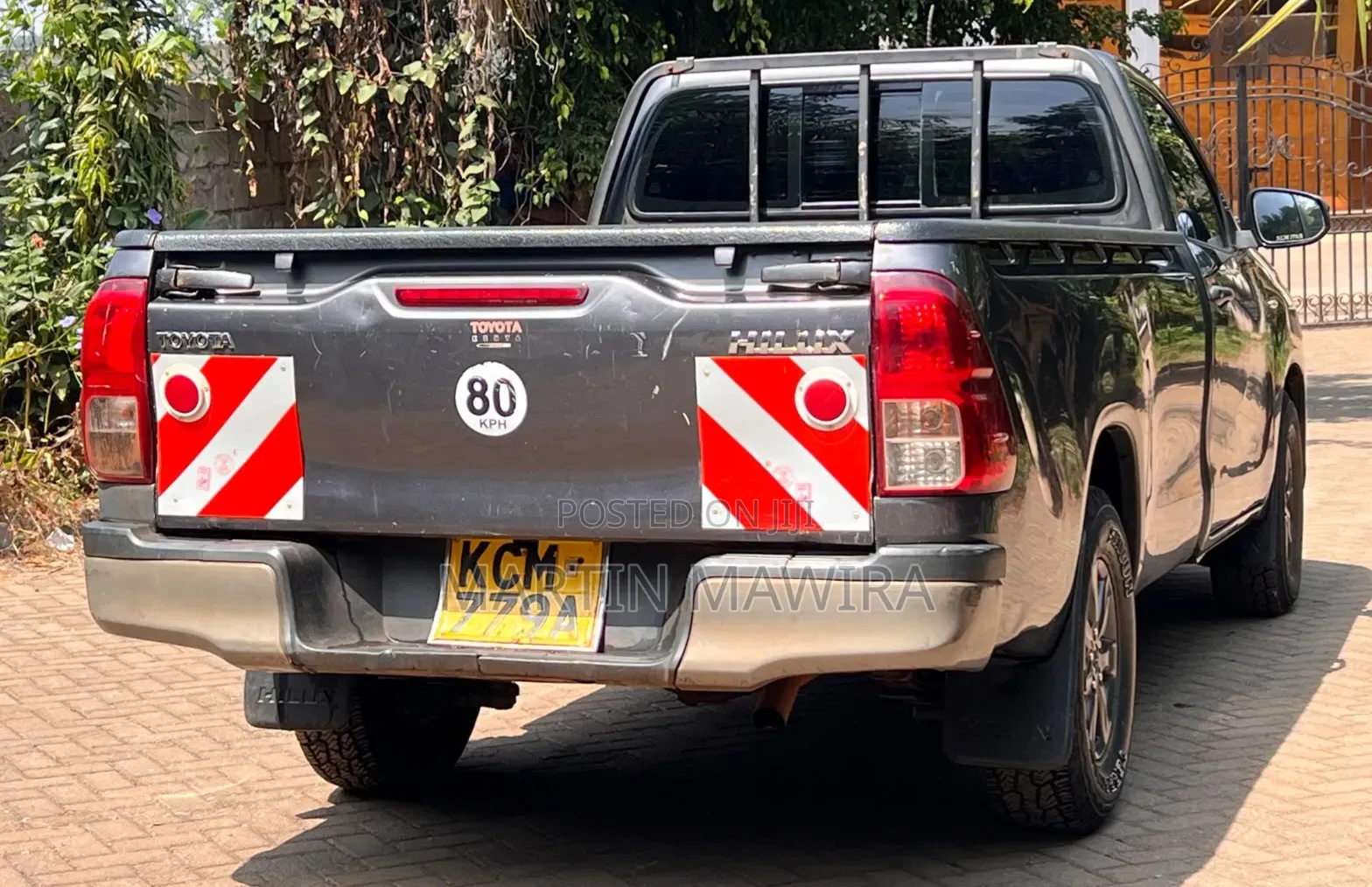 Toyota Hilux 2017 Gray