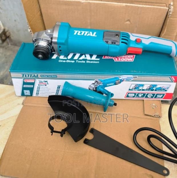 TOTAL 1100W Angle Grinder