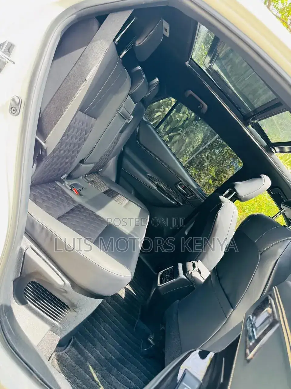 Toyota Fortuner 2019 White
