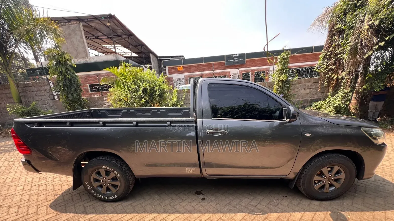 Toyota Hilux 2017 Gray