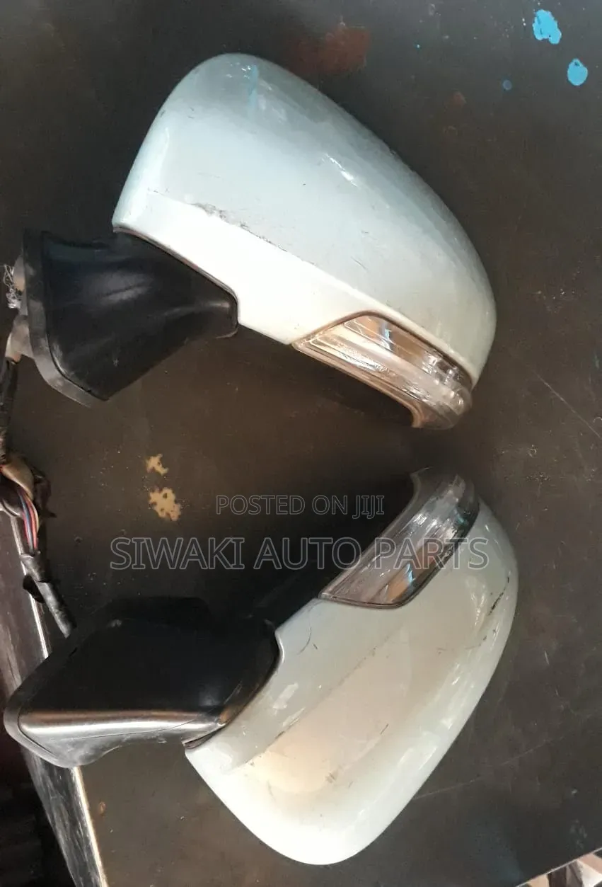 Toyota Prius 2012 Sidemirrors