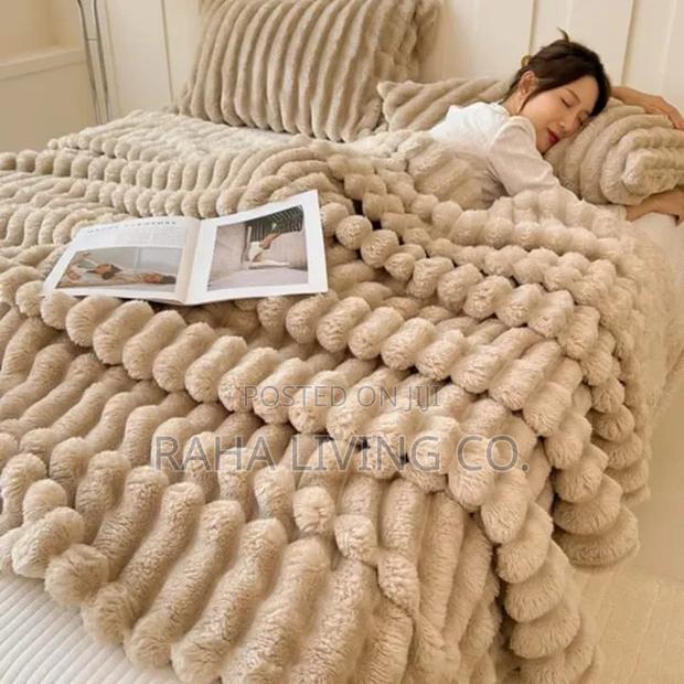 Modern Plain Striped Woven Flannel Fleece Blanket - main view