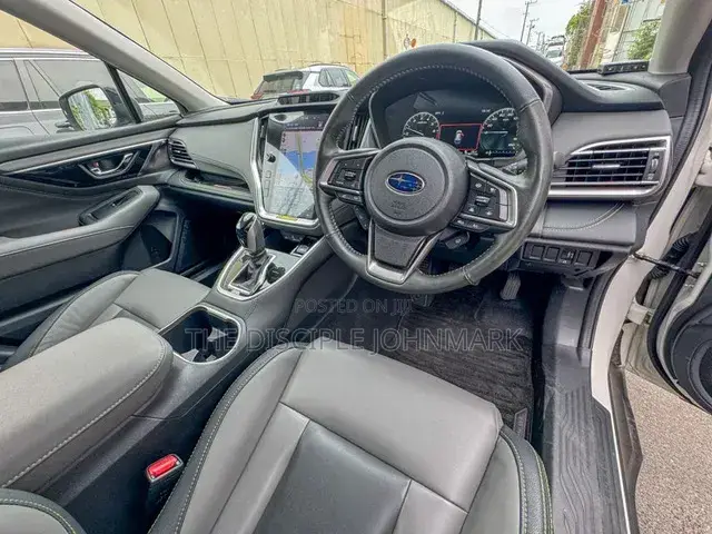 Subaru Outback 2023 White