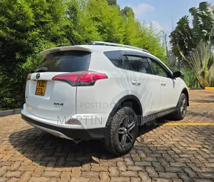 Toyota RAV4 2014 White
