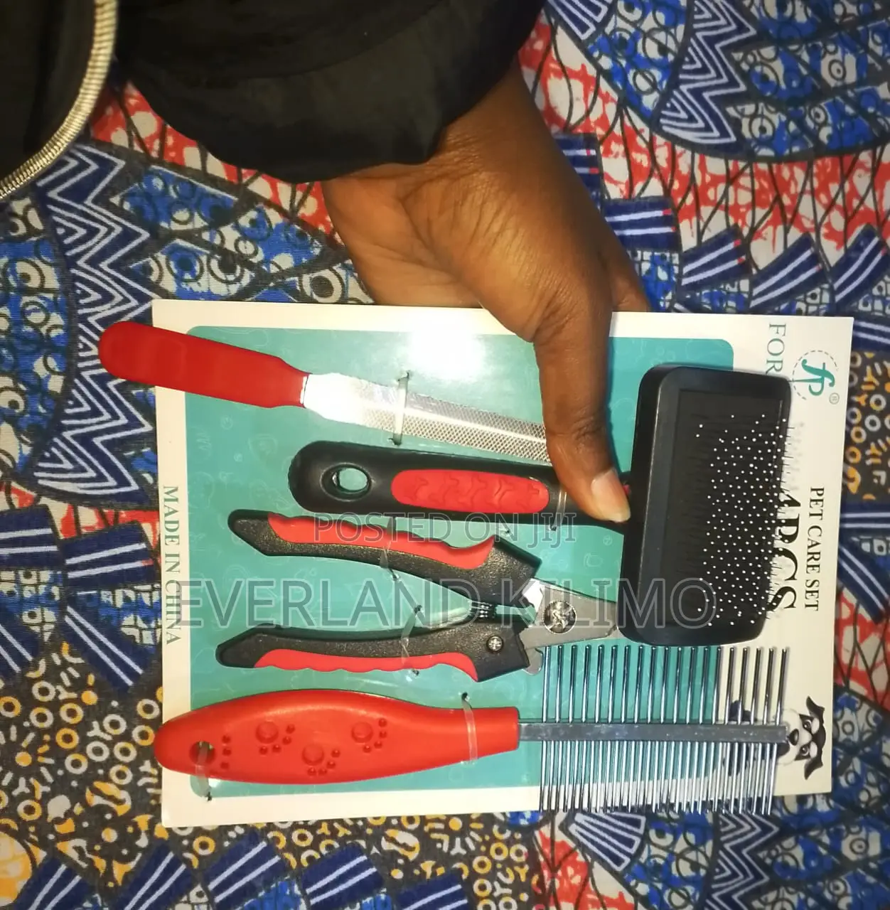 4 Pieces Pet (Dogs/Cats) Grooming Set