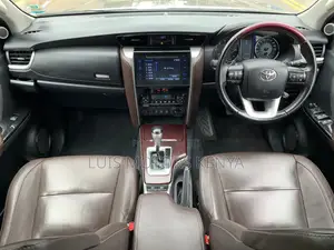 Toyota Fortuner 2017 Beige