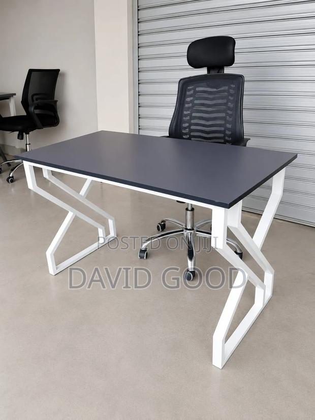 Orthopedic Office Chair and Office Table - main view