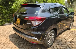 Honda Vezel 2018 Black