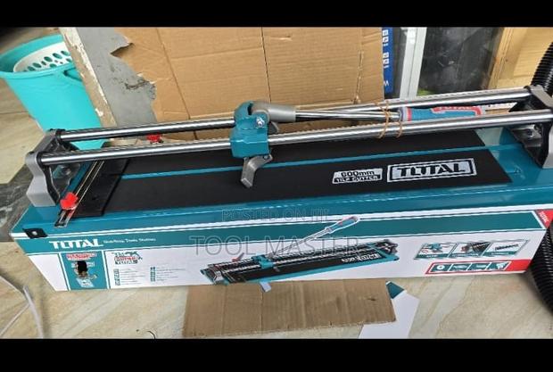 TOTAL 600mm Manual Tile Cutter