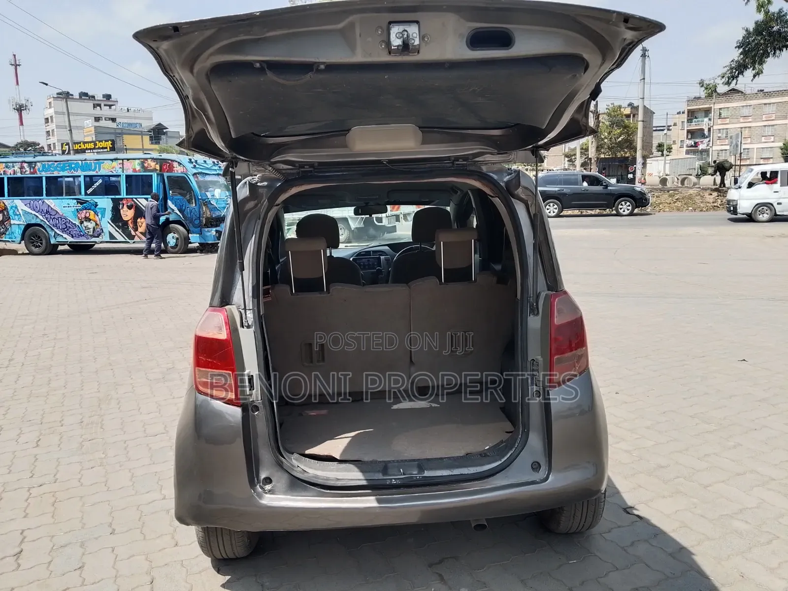 Toyota Ractis 2006 Gray
