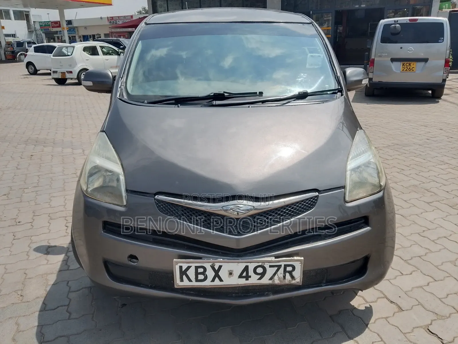 Toyota Ractis 2006 Gray