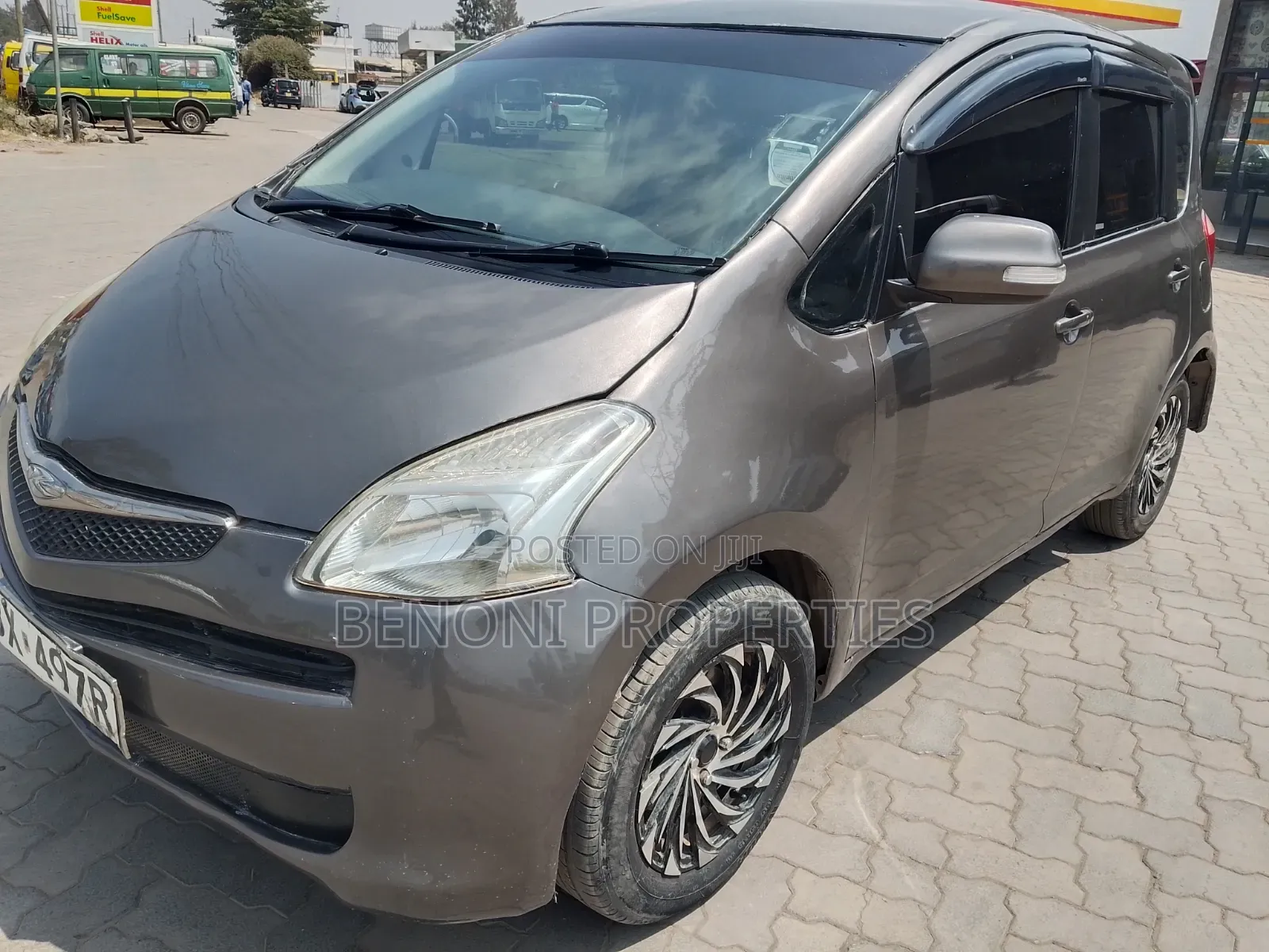 Toyota Ractis 2006 Gray