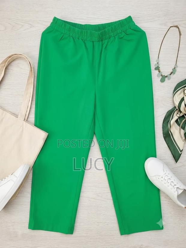 ​Women’s Vibrant Green Casual Elastic-Waist Trousers
