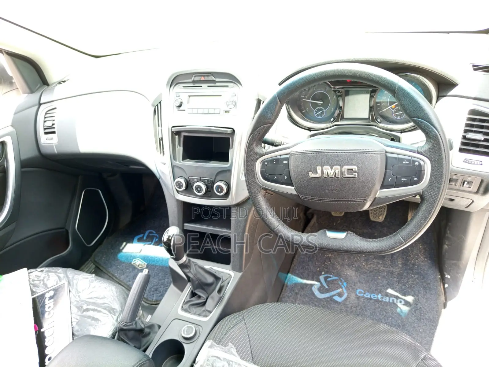 JMC Vigus 2024 White