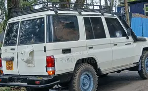 Toyota Land Cruiser 76 Series 2013 White