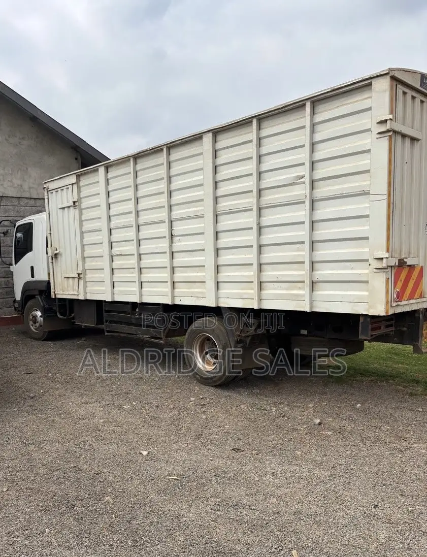 Isuzu FRR 2024