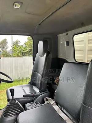 Isuzu FRR 2024