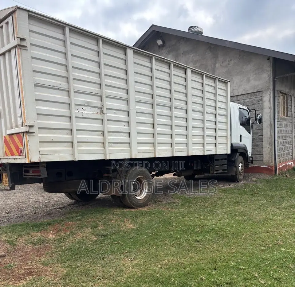 Isuzu FRR 2024