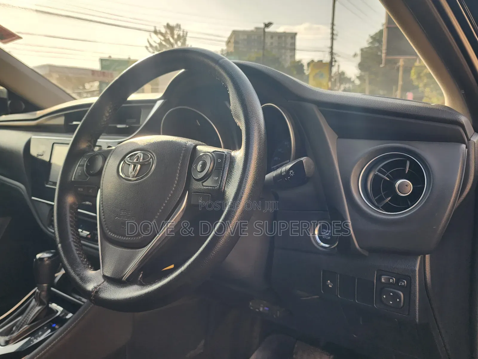 Toyota Auris 2016 Black