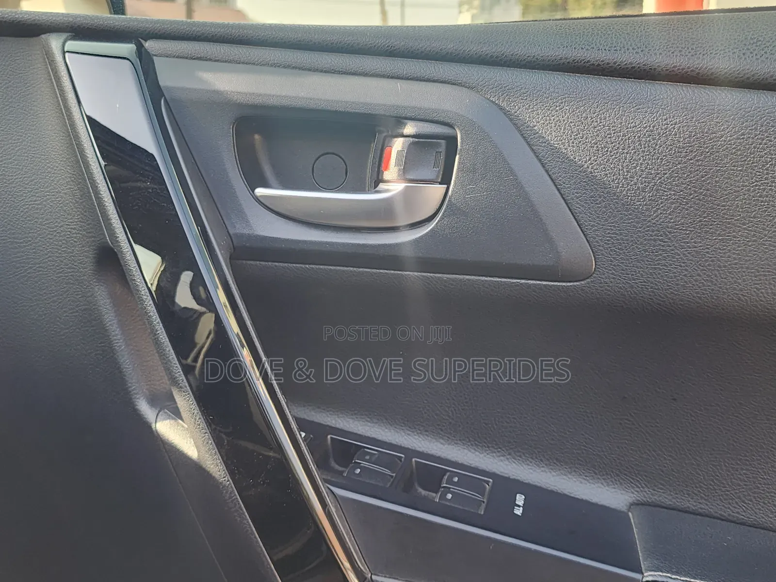 Toyota Auris 2016 Black