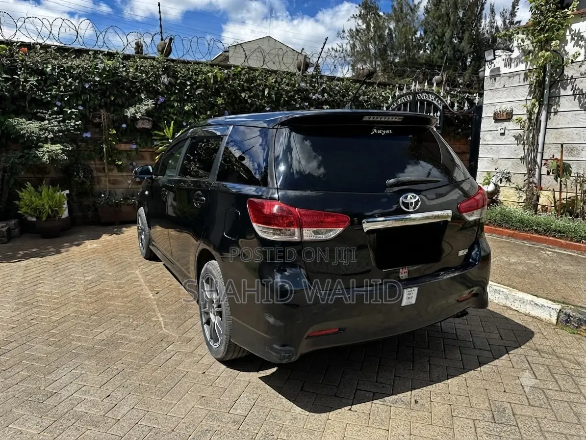 Toyota Wish 2011 Black
