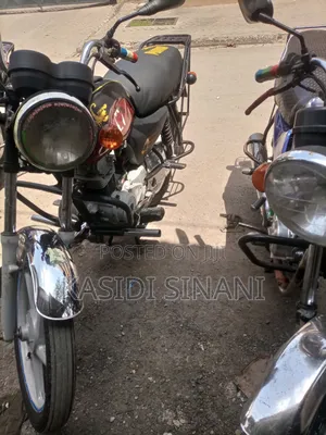 Bajaj Boxer 2022 Red