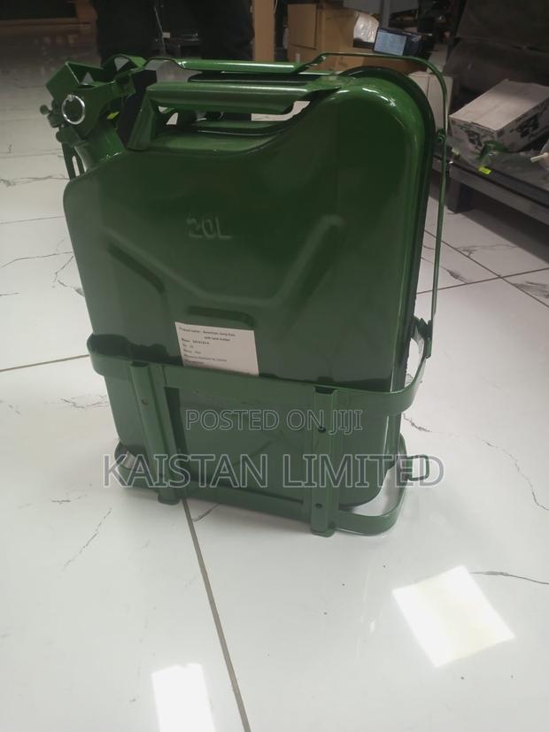 Water Storage Can/ Fuel Jerrycan - thumbnail 2