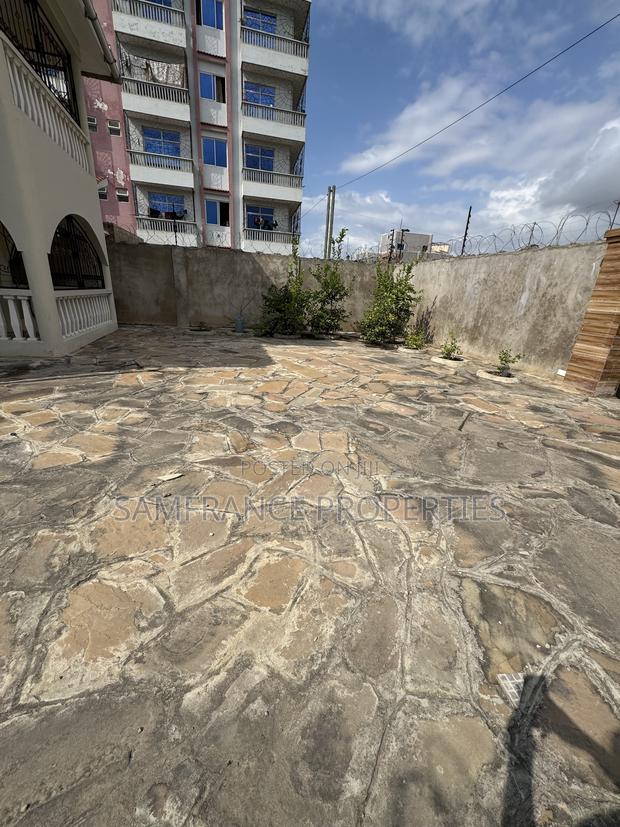 5bdrm Villa in Utange for sale - thumbnail 6