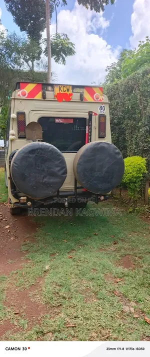 Toyota Land Cruiser 2002 Beige