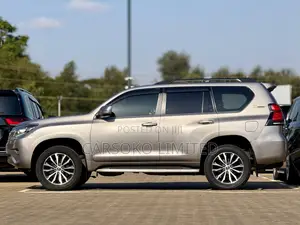 Toyota Land Cruiser Prado 2.8 2017 Brown