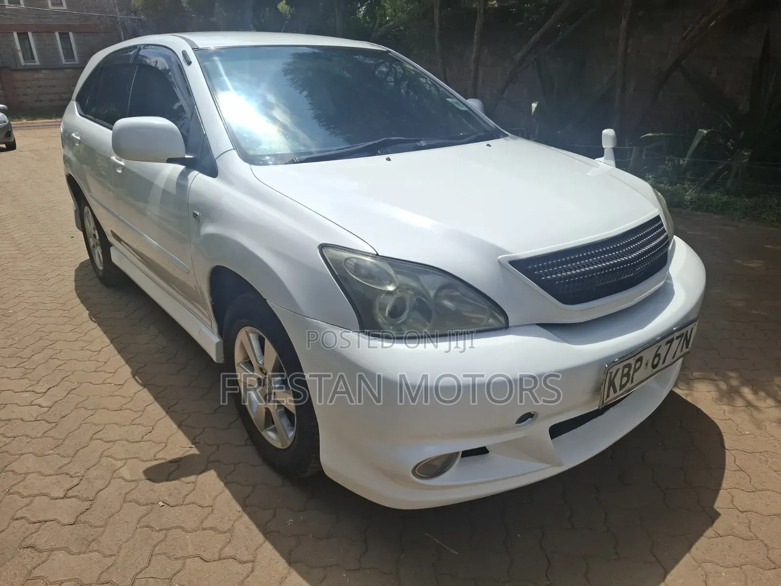 Toyota Harrier 2004 White